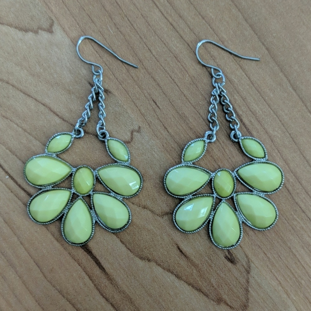 Green dangle jewel earrings